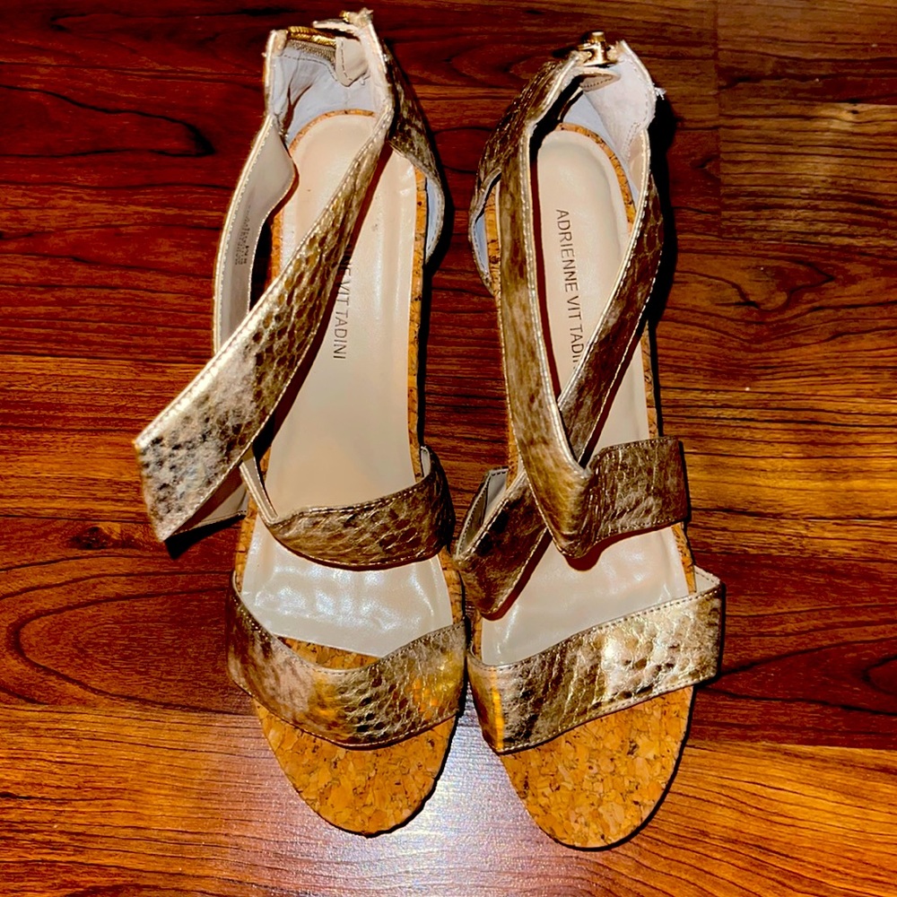 Adrienne Gold  Patterned Snake skin platform wedges size 8  NOWT